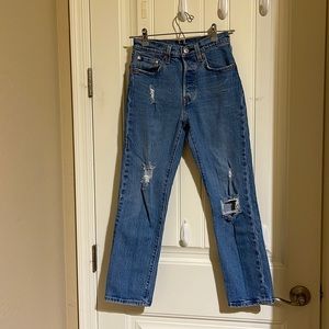 501 High Rise Cropped Levi Jeans
